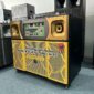ben trai loa karaoke di dong mkw7000